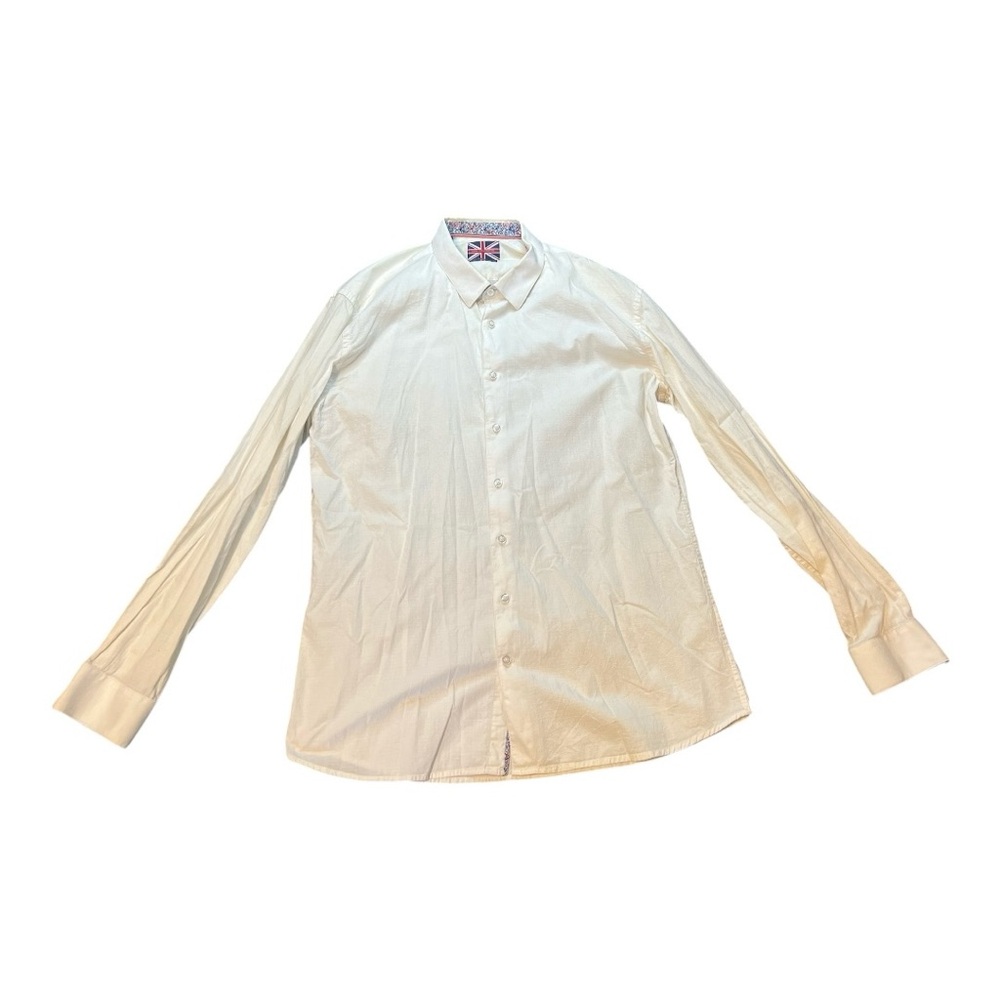 White Dress Shirt with Classic Silhouette